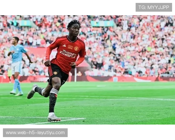 曼联青训小将展现超强潜力，足总杯大放异彩