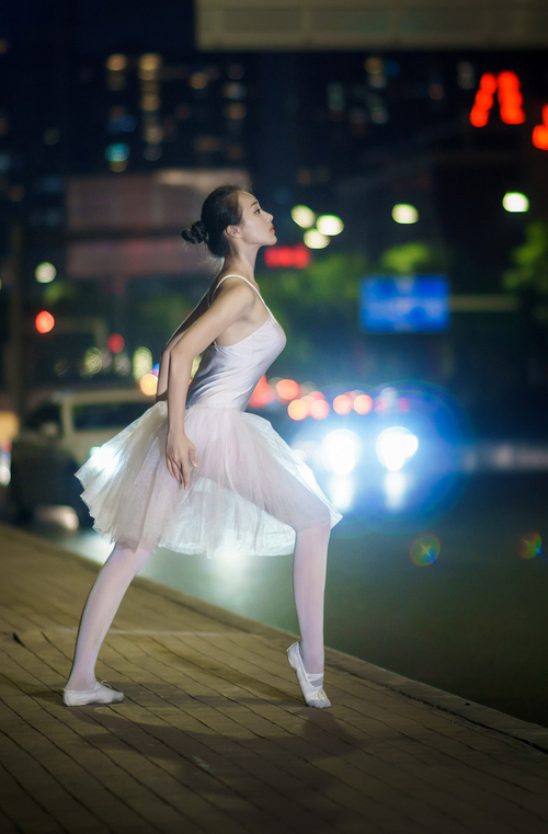 埃弗顿依靠定位球打破场上僵局,埃弗顿什么水平